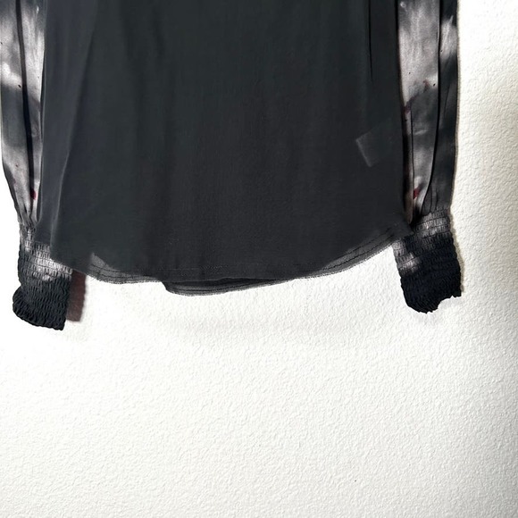 Go Silk Sheer Sleeve Galaxy Print Smocked Mock Neck Top Size XS 100% Silk - Picture 10 of 12